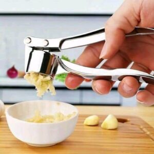 Garlic crusher