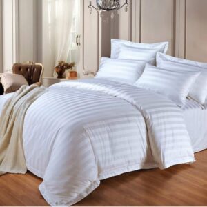 Stripped white Duvet